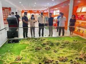 洛陽(yáng)市市委常委、宣傳部長(cháng)王飛蒞臨洛陽(yáng)正大調研